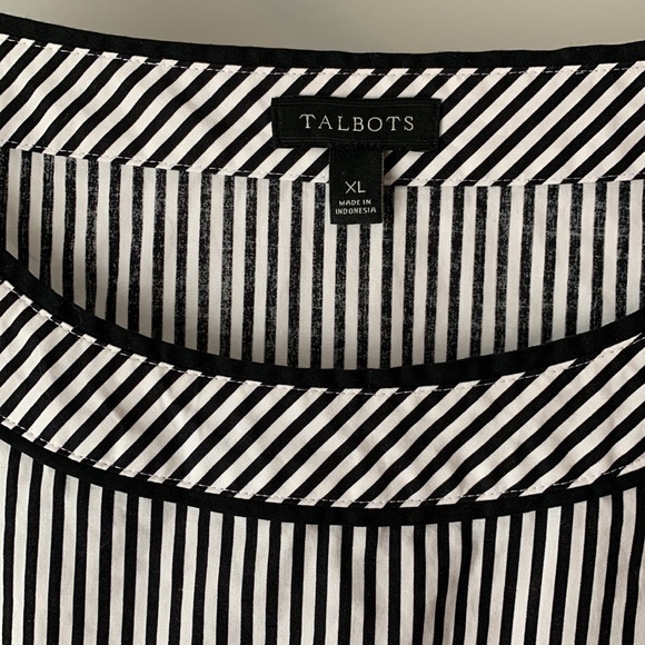 Talbot’s Black and White Tunic Blouse - Picture 2 of 4